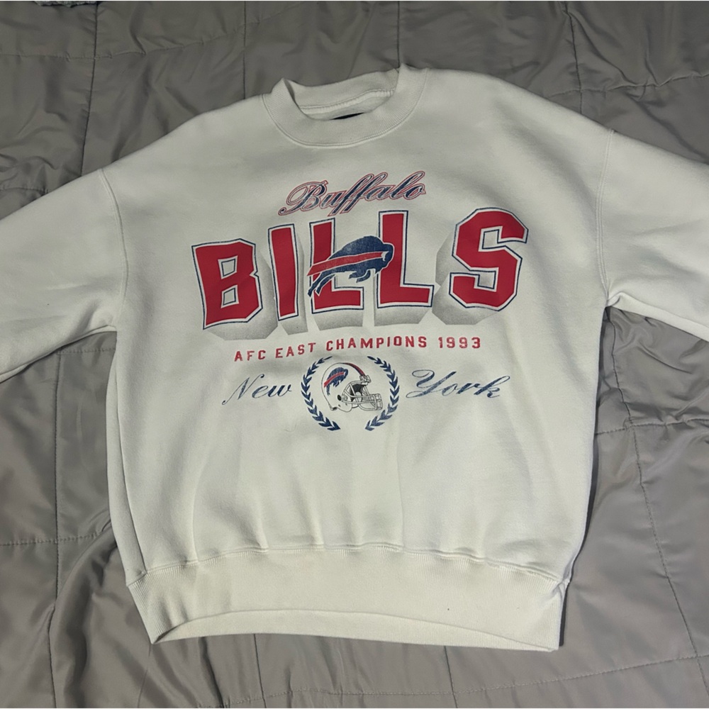 Abercrombie and Fitch oversized Buffalo Bills crewneck